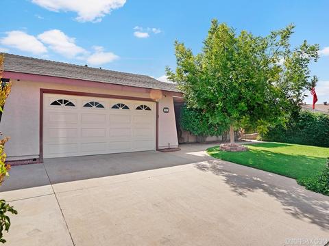 742 Torrey Pines Pl, Oceanside, CA 92058 photo 1
