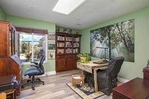 13151 Silver Saddle Ln, Poway, CA 92064 photo 9