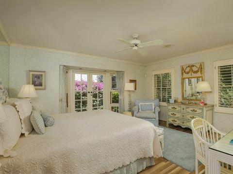 7937 Roseland Dr, La Jolla, CA 92037 photo 13