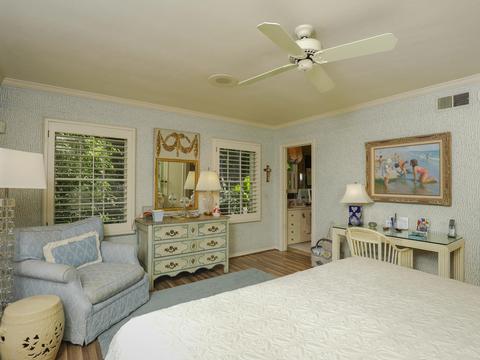 7937 Roseland Dr, La Jolla, CA 92037 photo 14