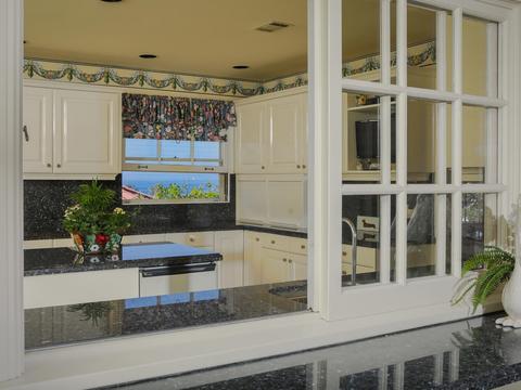 7937 Roseland Dr, La Jolla, CA 92037 photo 8