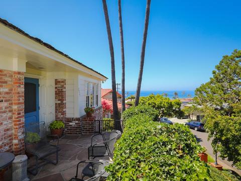 7937 Roseland Dr, La Jolla, CA 92037 photo 2