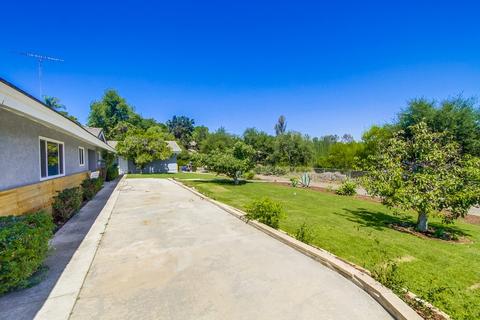 701 Via Ladera, Escondido, CA 92029 photo 4