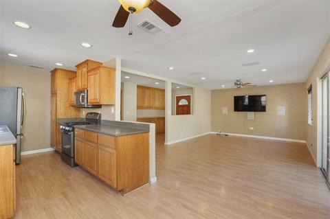 3915 E Roberta Dr, Orange, CA 92869 photo 18