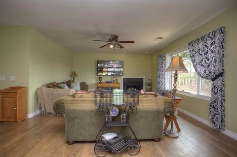 2245 S Stagecoach Ln, Fallbrook, CA 92028 photo 5