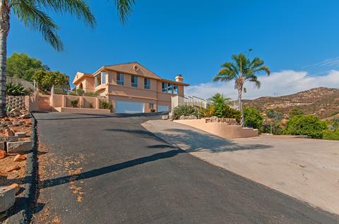 1801 Carob Tree Ln, El Cajon, CA 92021 photo 2