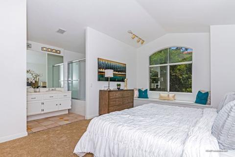 1593 Via Otano, Oceanside, CA 92056 photo 16