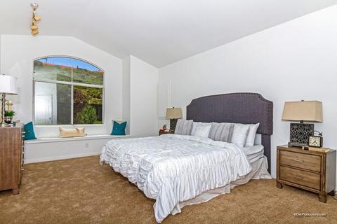 1593 Via Otano, Oceanside, CA 92056 photo 15
