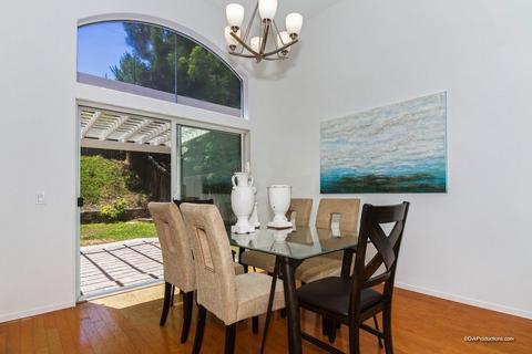 1593 Via Otano, Oceanside, CA 92056 photo 7