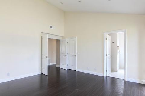 8254 Caminito Modena, La Jolla, CA 92037 photo 18
