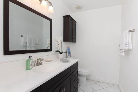 8254 Caminito Modena, La Jolla, CA 92037 photo 4