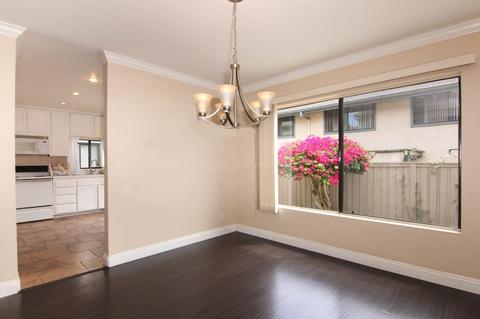 8254 Caminito Modena, La Jolla, CA 92037 photo 6