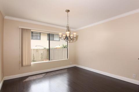 8254 Caminito Modena, La Jolla, CA 92037 photo 5