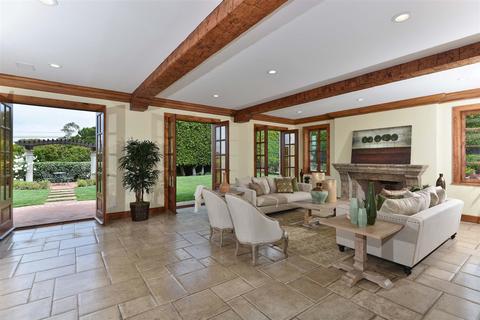 Undisclosed, La Jolla, CA 92037 photo 7