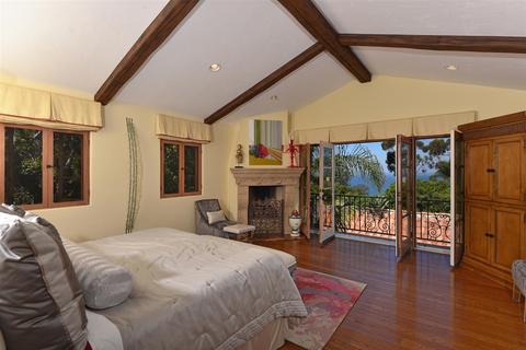 Undisclosed, La Jolla, CA 92037 photo 10