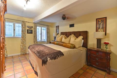 Undisclosed, La Jolla, CA 92037 photo 21