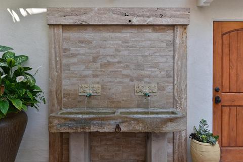 Undisclosed, La Jolla, CA 92037 photo 24