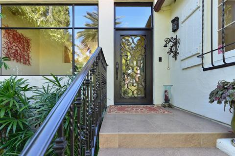 Undisclosed, La Jolla, CA 92037 photo 5