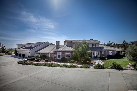 2897 Toulouse Ln, Fallbrook, CA 92028 photo 2
