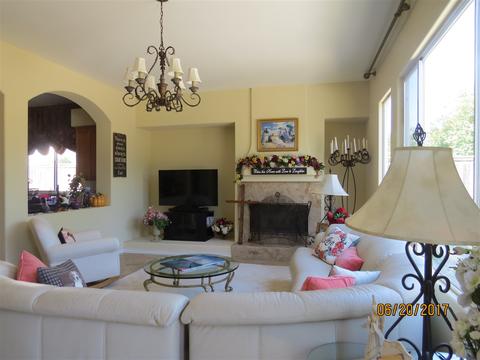 1207 Firecrest Way, Fallbrook, CA 92028 photo 3