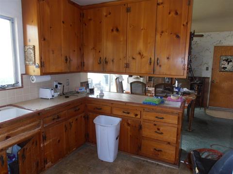 850 Osborne St, Vista, CA 92084 photo 4