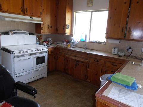 850 Osborne St, Vista, CA 92084 photo 3