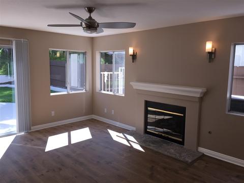 922 Gallery Dr, Oceanside, CA 92057 photo 6