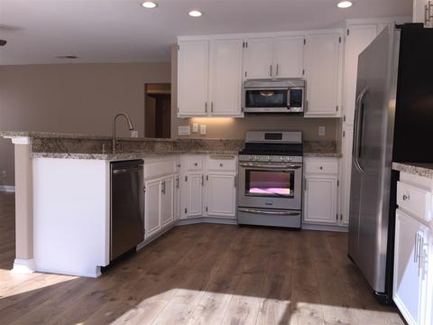 922 Gallery Dr, Oceanside, CA 92057 photo 9