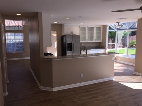 922 Gallery Dr, Oceanside, CA 92057 photo 8