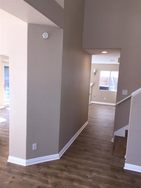 922 Gallery Dr, Oceanside, CA 92057 photo 5