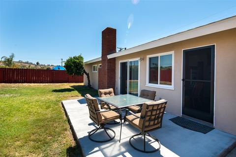 13131 Carriage Rd, Poway, CA 92064 photo 13