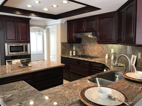 1009 E J St, Chula Vista, CA 91910 photo 3