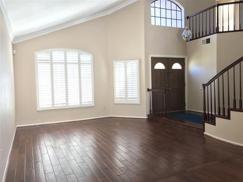1009 E J St, Chula Vista, CA 91910 photo 2