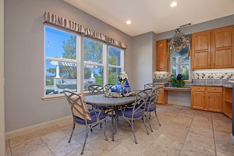 2073 Kristi Ct, Fallbrook, CA 92028 photo 10