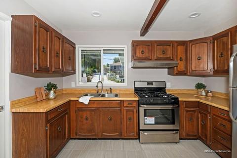 10454 San Carlos, Spring Valley, CA 91978 photo 8