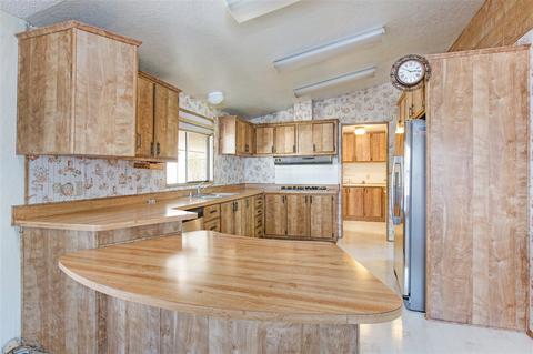 1608 Desert Gln, Escondido, CA 92026 photo 6