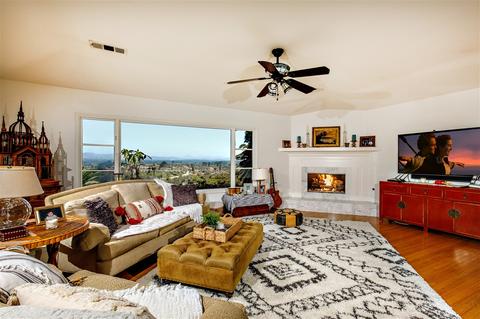 1497 Crest Dr, Encinitas, CA 92024 photo 11