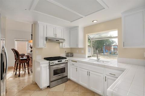 39 Avenida Descanso, Oceanside, CA 92057 photo 6