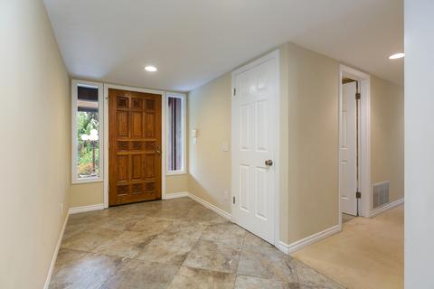 3162 Old Oak Tree Ln, Escondido, CA 92026 photo 8