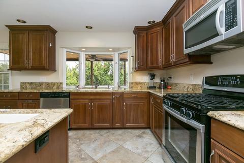 3162 Old Oak Tree Ln, Escondido, CA 92026 photo 11