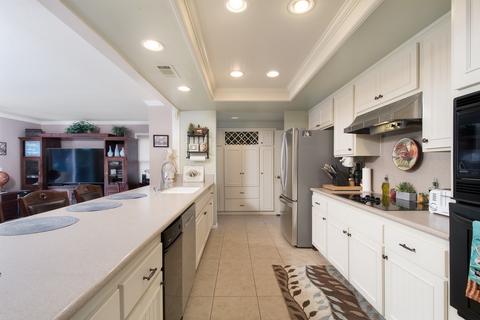 10338 Oak Ranch Ln, Escondido, CA 92026 photo 3