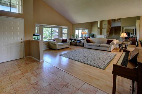 2063 Monaco Ct, El Cajon, CA 92019 photo 2