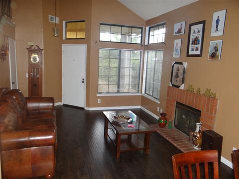 266 Momento Ave, Perris, CA 92571 photo 3