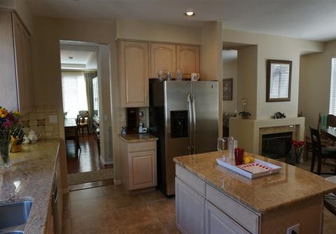 405 Zezere Dr, Oceanside, CA 92057 photo 3
