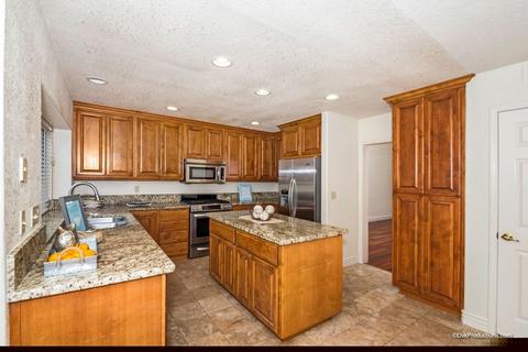 2687 Sausalito Ave, Carlsbad, CA 92010 photo 4