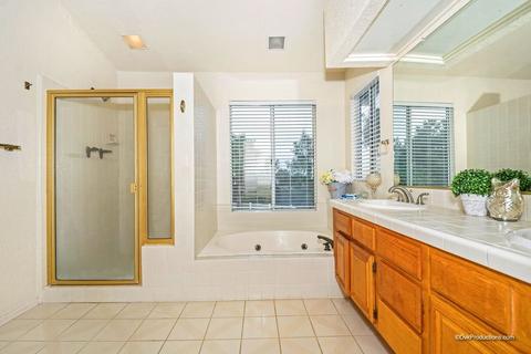 2687 Sausalito Ave, Carlsbad, CA 92010 photo 16