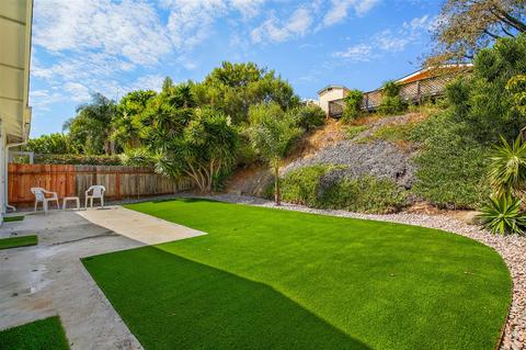 750 Teaberry St, Encinitas, CA 92024 photo 2