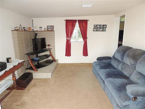8668 Gardena Rd, Lakeside, CA 92040 photo 13