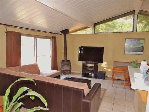 8668 Gardena Rd, Lakeside, CA 92040 photo 2