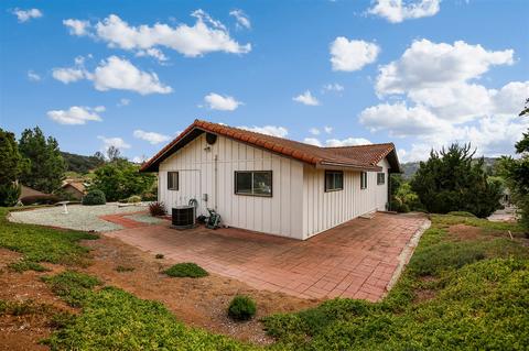 28007 Grassy Way, Escondido, CA 92026 photo 23